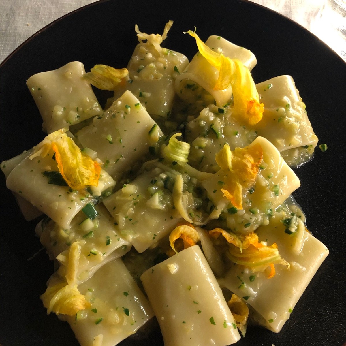 Paccheri con zucchine fiori di zucca e lime Reviews | abillion