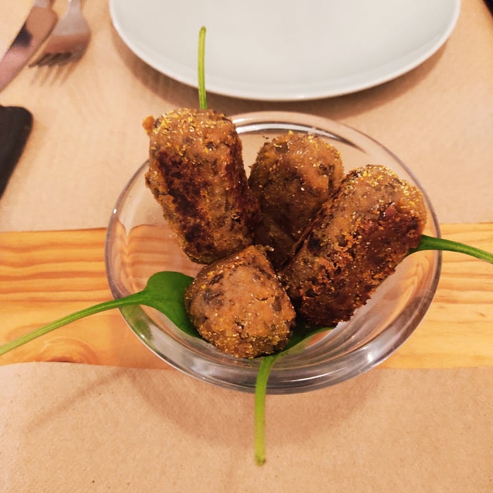 photo of Natural Vegetarià • Macrobiòtic Croquetas de mijo shared by @paquitorres on  06 Jul 2021 - review