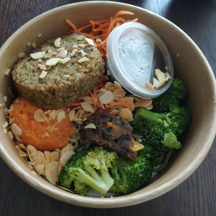 photo of Haakon Superfoods and Juice DIY Skinny Salad Bowl shared by @minli on  20 Jun 2020 - review