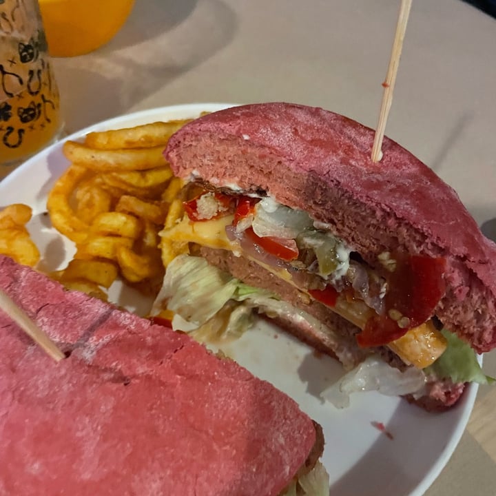 photo of RUTZ Burger shared by @ilariaqualcosa on  08 Jul 2022 - review