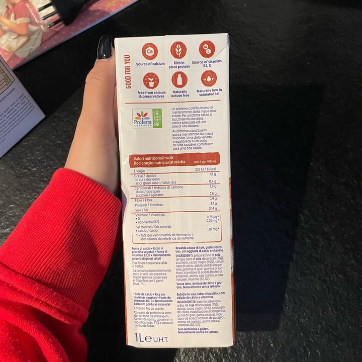 photo of Alpro Chocolate Flavored Soya Milk shared by @ppannalisa on  16 Dec 2021 - review