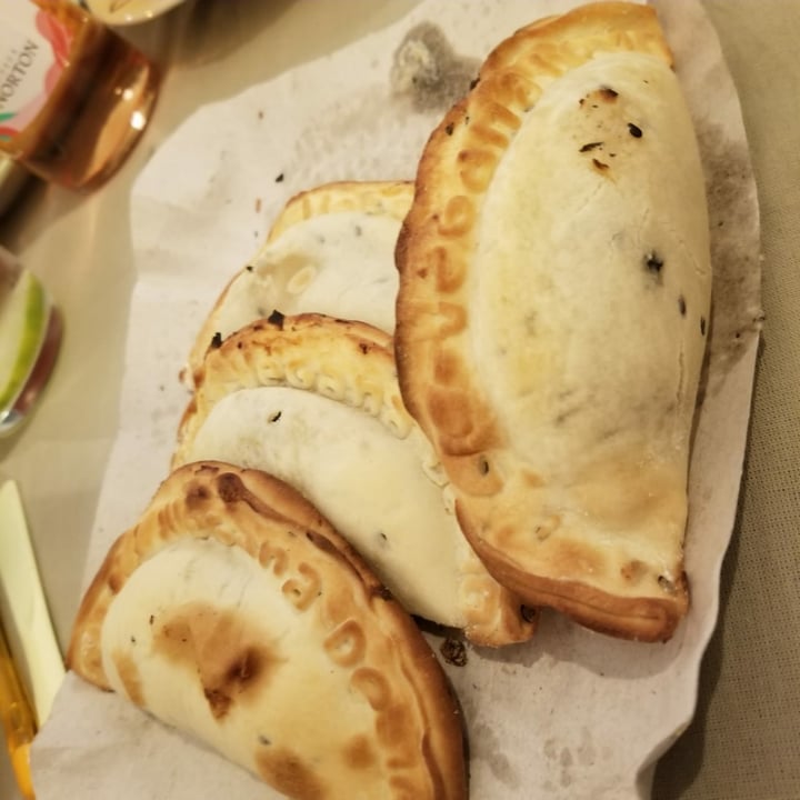 photo of Empanadas de 10 Empanada Capresse shared by @gabriela9 on  14 Mar 2021 - review