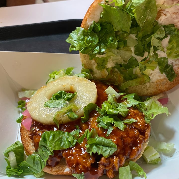 photo of Meta Burger Hawaiian BBQ shared by @nathlena19 on  31 Jul 2022 - review