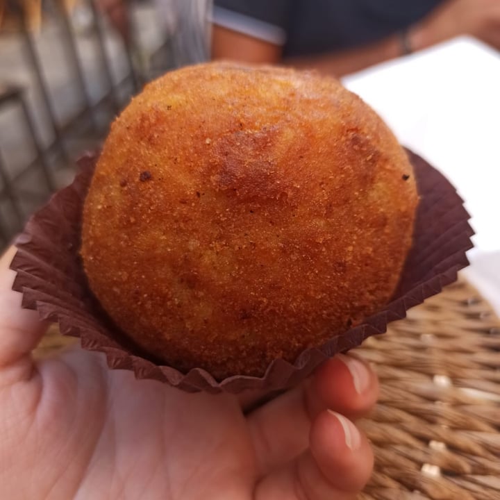 photo of Ke Palle Arancina funghi e porcini shared by @salvatore on  19 Aug 2021 - review