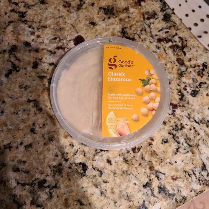 photo of Good & Gather Classic hummus shared by @michmtz09 on  14 Oct 2020 - review
