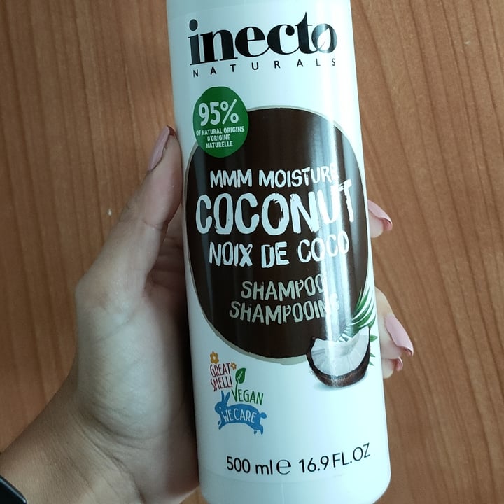 review photo of Inecto coconut shampoo shared by @leyihdz on 24 Dec 2021 - review
