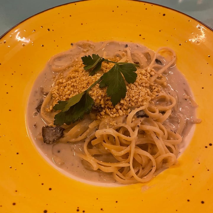 photo of Privé Asian Civilisations Museum Linguine Mushroom ‘Carbonara’ shared by @zoeadamopoulos on  11 May 2021 - review