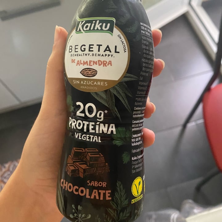 photo of Kaiku Bebida de almendras sabor chocolate shared by @saradoval on  02 Nov 2021 - review