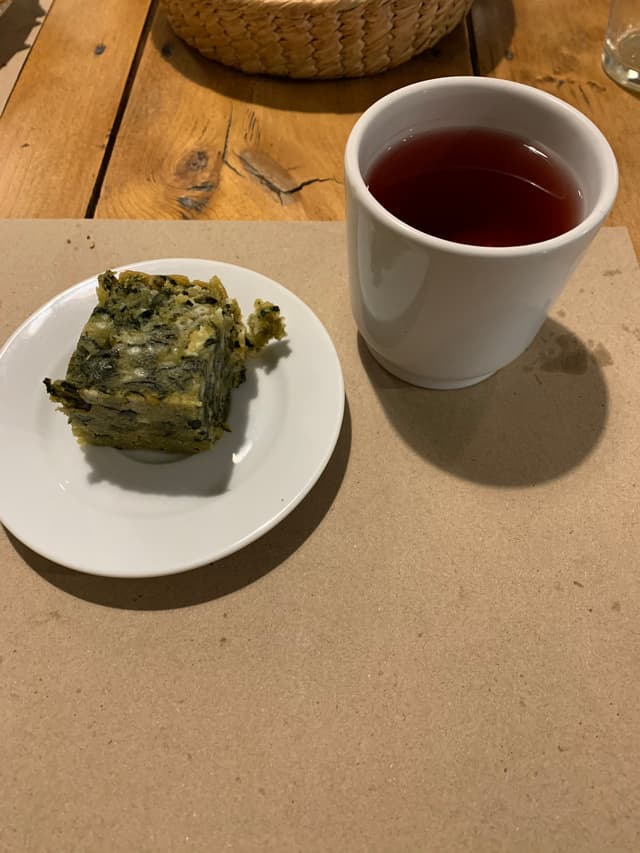 菜肴“Pastel de espinacas”的照片