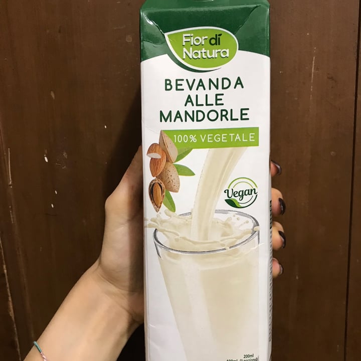photo of Fior di Natura Bevanda Alle Mandorle shared by @francineveg on  02 Oct 2021 - review