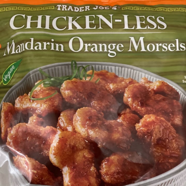 photo of Trader Joe's Chicken-less Mandarin Orange Morsels shared by @lianal627 on  29 May 2022 - review