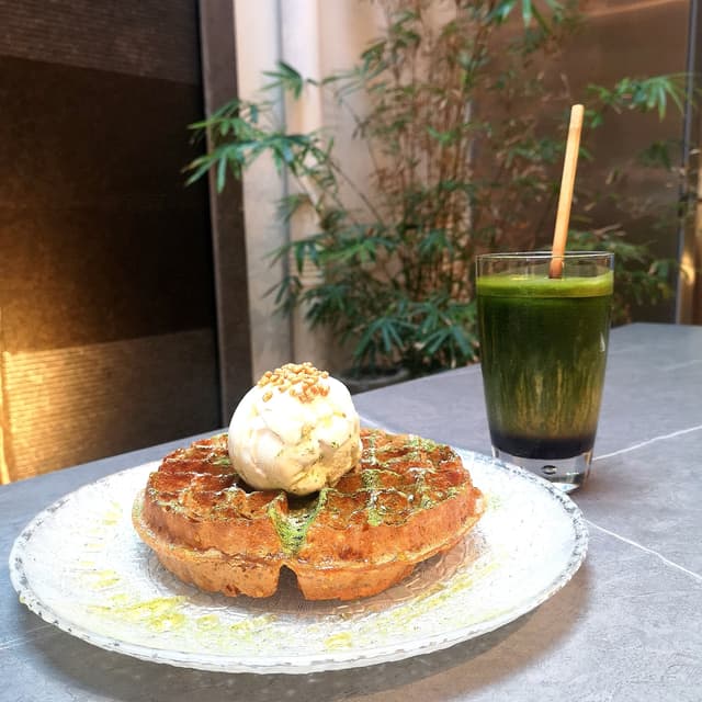 Photo of the dish “Mochi Waffles with gelato”