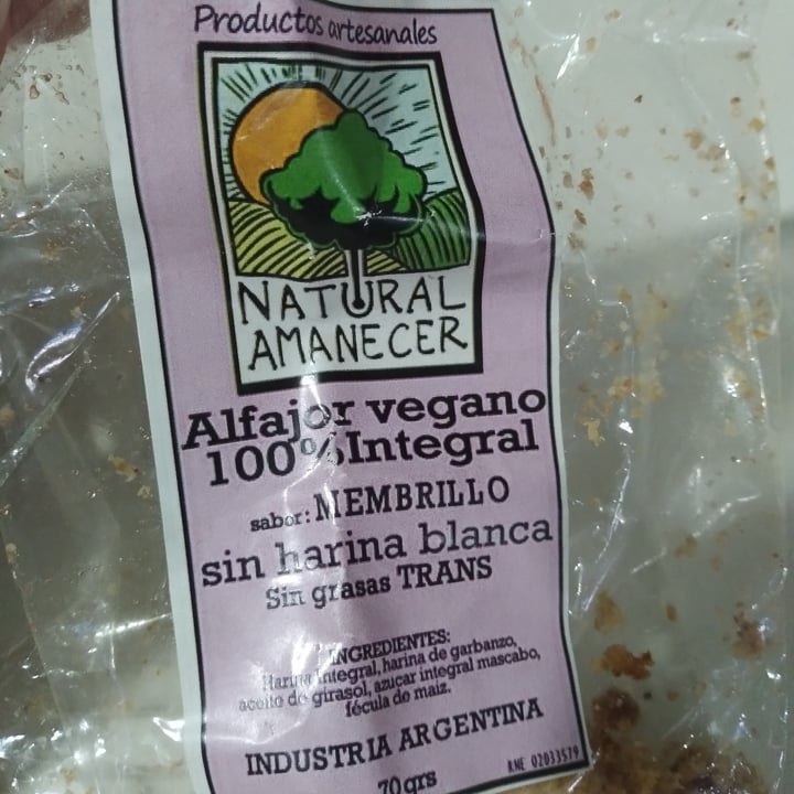 photo of Natural amanecer Alfajor integral de membrillo shared by @jennilaurencio on  04 Apr 2022 - review
