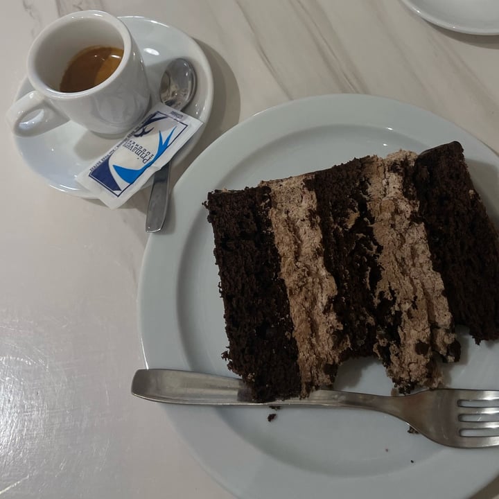 photo of 2Hearts Bakery Devil Cake shared by @martinacento on  13 Apr 2022 - review