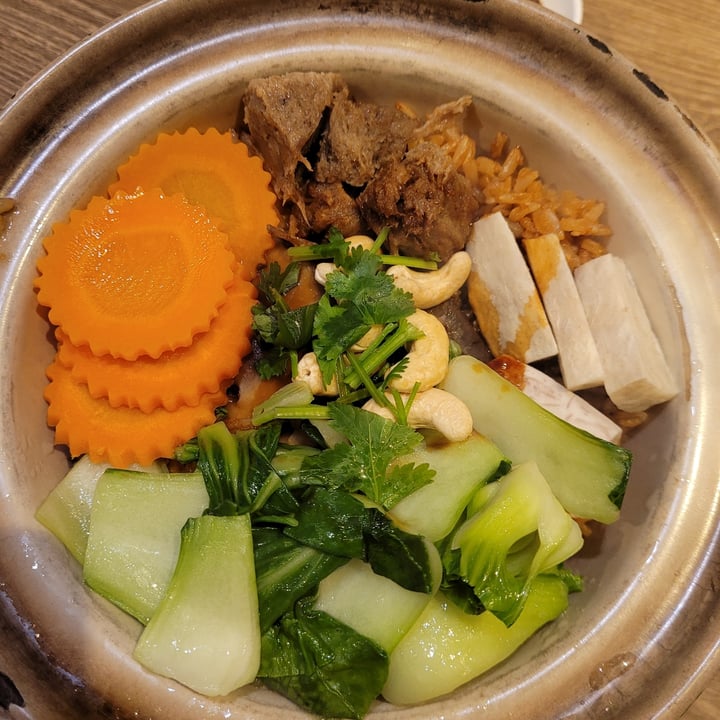 photo of Genesis Vegan Restaurant Claypot rice shared by @byobottlesg on  12 Jul 2022 - review