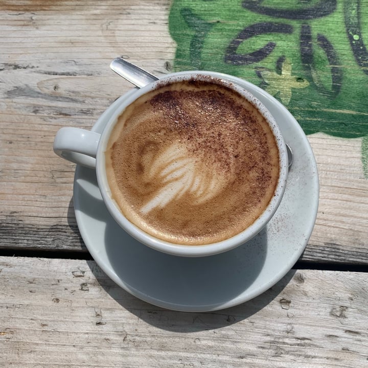 photo of Beetroot Sauvage Oat milk Cappuccino shared by @aimeelogue on  02 Jul 2021 - review