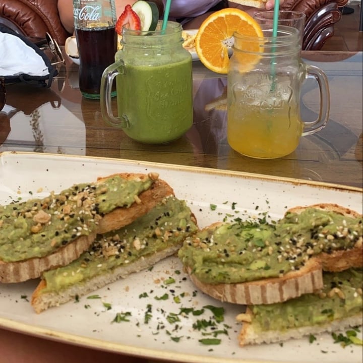 photo of Abigail's Cafe Avocado Toast shared by @juliafelicie on  08 Dec 2020 - review