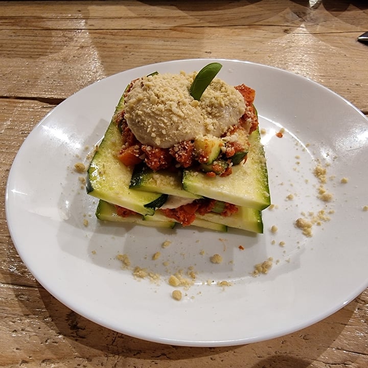photo of Aquafaba Restaurant & TakeAway Lasagna di zucchine shared by @euberta89 on  28 Jun 2022 - review