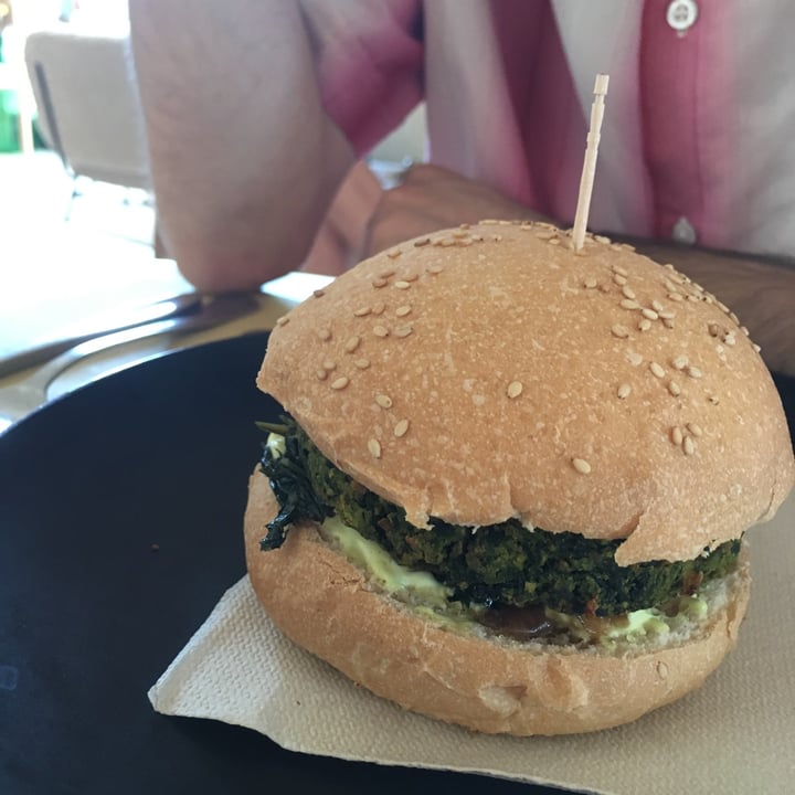 photo of Vitaminas24 vegburger shared by @bess on  14 Jul 2022 - review