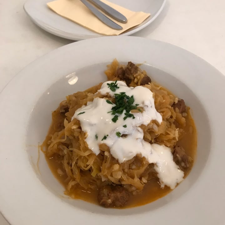 review photo of Napfényes Restaurant and Confectionery ‘Székelykáposzta’ Cabbage stew with brown rice shared by @bbrunner85 on 16 Oct 2021 - review