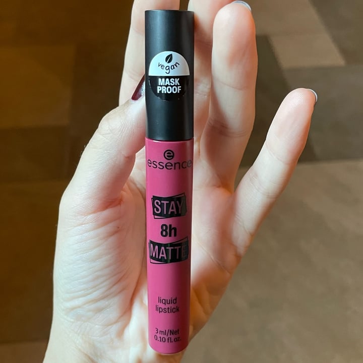photo of Essence  Liquid lipstick stay 8h matte shared by @chiarafraioli on  06 Nov 2022 - review