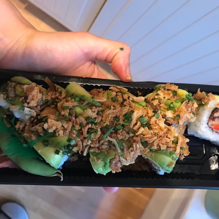 photo of Crazy Vegan Sushi Vegan dragon roll shared by @hgc on  31 Jul 2020 - review