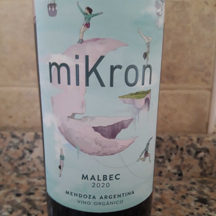 photo of Mikron Mikron Vino Orgánico shared by @gordivegan on  02 Aug 2021 - review