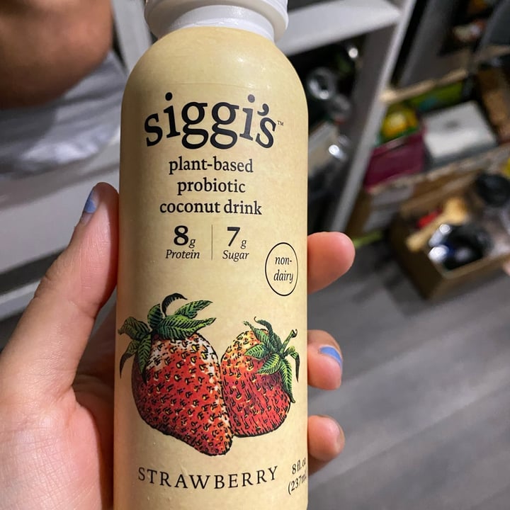 review photo of siggi’s siggi’s plant based probiotic coconut drink shared by @kelhal on 05 Oct 2021 - review