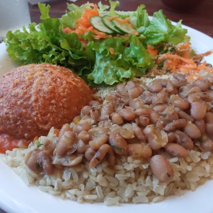 review photo of Couve flor Bistro / Acougue Vegano Bolinho de tofu recheado de brócolis shared by @patriciacasadei on 27 Jul 2022 - review