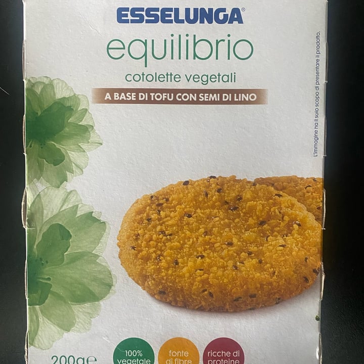 photo of  Esselunga Cotolette vegetali a base di tofu con semi di lino shared by @sarabrusoni on  25 Apr 2022 - review