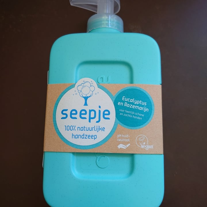 photo of Seepje Handsoap Eucalyptus & Rozemarijn shared by @jazzws on  08 Jul 2022 - review