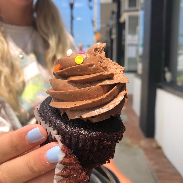 photo of Wild Rabbit Bistro Vegan Chocolate Cupcake shared by @leashy on  20 May 2020 - review