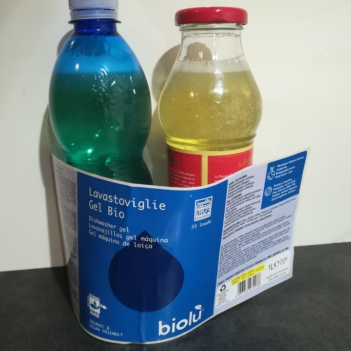 photo of biolu Lavastoviglie gel bio shared by @darials on  29 Aug 2022 - review