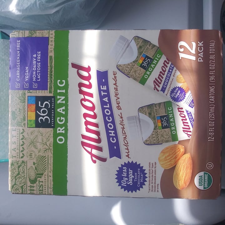 review photo of 365 Whole Foods Market Chocolate Almond Milk Cartoons shared by @masterchief9598 on 11 May 2020 - review