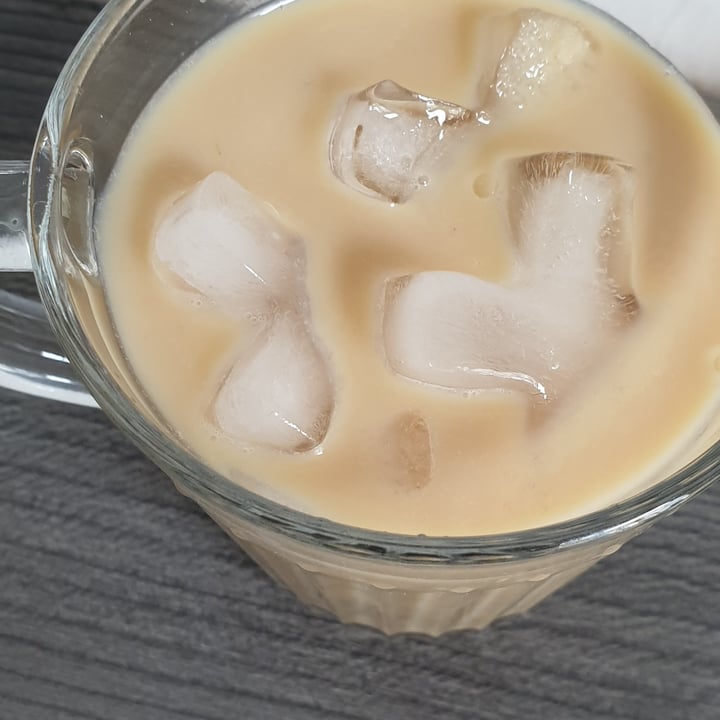 review photo of Joya Oat & Coffee Blend shared by @veganfindsaustria on 20 Jun 2020 - review