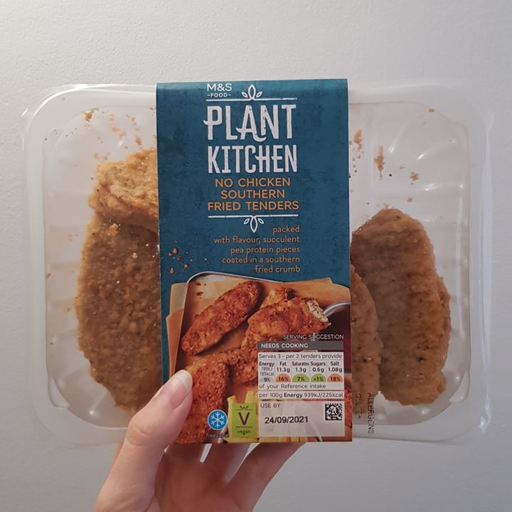 photo of Plant Kitchen (M&S) No Chicken Southern Fried Tenders shared by @brinasan on  01 Oct 2021 - review