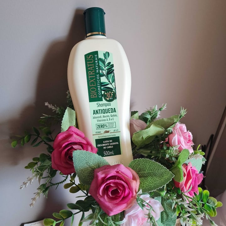 photo of Bio Extratus Cosméticos Naturais Shampoo Antiqueda shared by @priscilairaha on  23 Apr 2022 - review