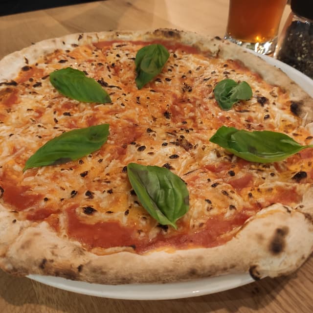 Photo of the dish “Pizza Margherita”