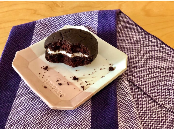 photo of imacake Bakery Whoopie pie shared by @theveganpotter on  15 Dec 2019 - review