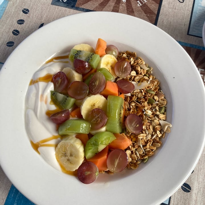 photo of Pure Café Healthy Muesli Breakfast shared by @pollyberlin on  20 Mar 2022 - review