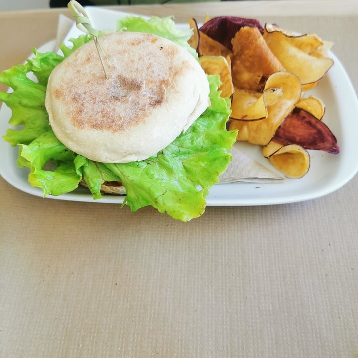 review photo of Alfarroba Café Wrap Tofu, Tempeh Burguer shared by @veraclmartins on 06 Aug 2021 - review
