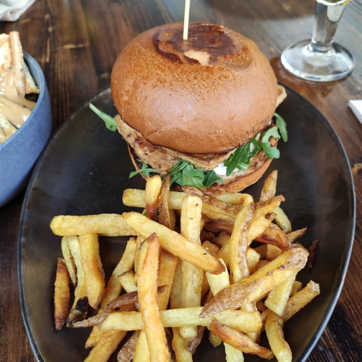 photo of Vrutal Banh Mi Burger shared by @sergiogg on  01 Apr 2021 - review