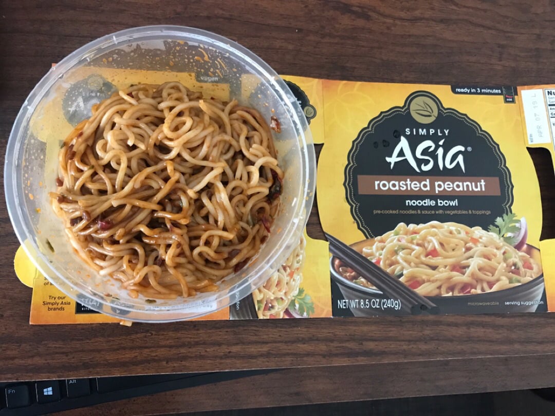 Simply Asia Roasted Peanut Noodle Bowl (6x8.5 Oz)