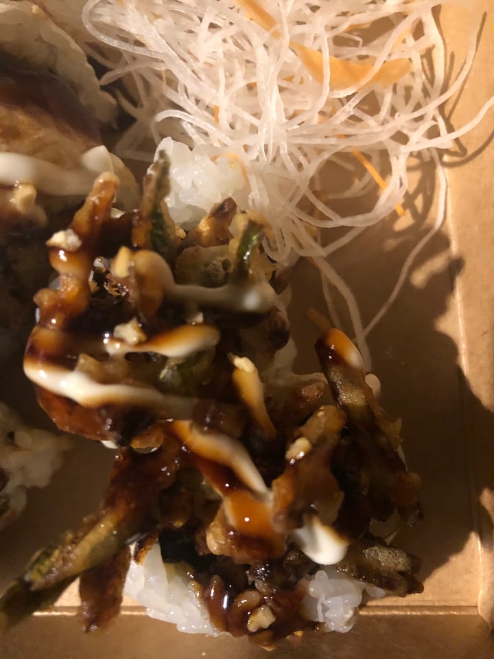 photo of Tane Vegan Izakaya Pacifica Specialty Roll shared by @bandita on  16 Aug 2020 - review