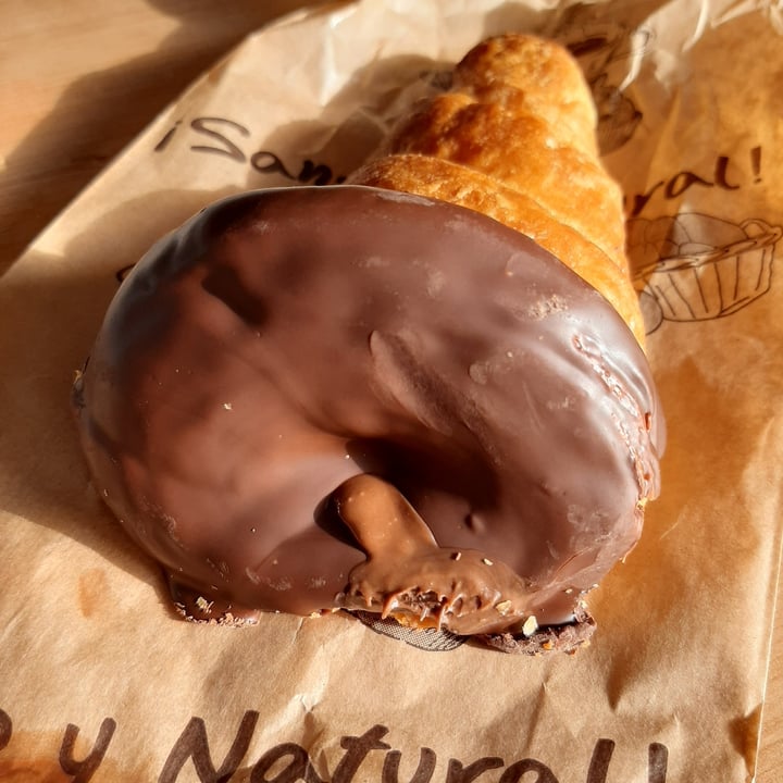photo of Los Manchegos Panadería y pastelería Cuerno de chocolate shared by @grinsoka on  08 Oct 2020 - review