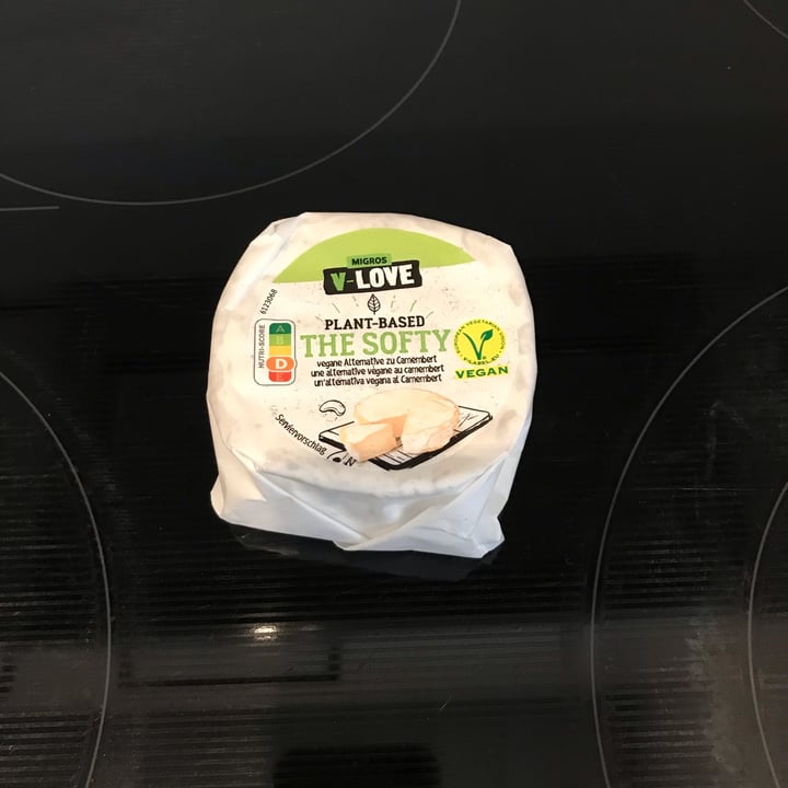 review photo of v-love Queijo Vegano The Softy shared by @ninica on 14 Oct 2022 - review