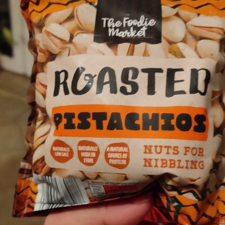 photo of The Foodie Market Californian Roasted Pistachios shared by @nadioski on  02 Apr 2022 - review