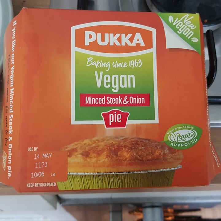 review photo of Pukka Pies Minced steak and onion pie shared by @immy on 17 May 2021 - review