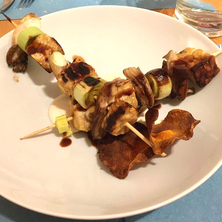 photo of Fonderia Gastro Bistrot yakitori di tempeh shared by @miba on  15 Oct 2022 - review