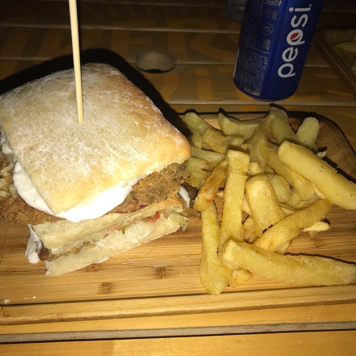 photo of Parri Vegana Sánguche De Milanesa shared by @catuchavegana on  24 Jan 2022 - review